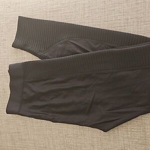 Fabletics High Waisted Motion Shine Leggings